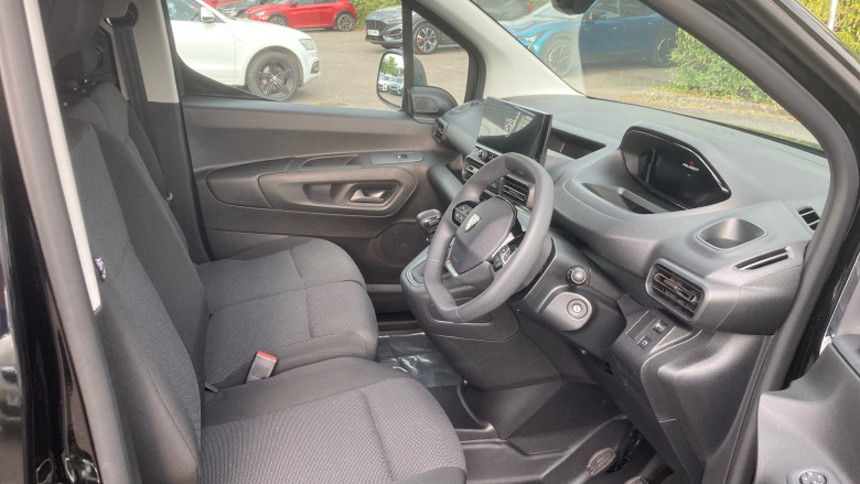 Peugeot Partner Standard Diesel 1.5 BlueHDi 100 Professional Plus Van